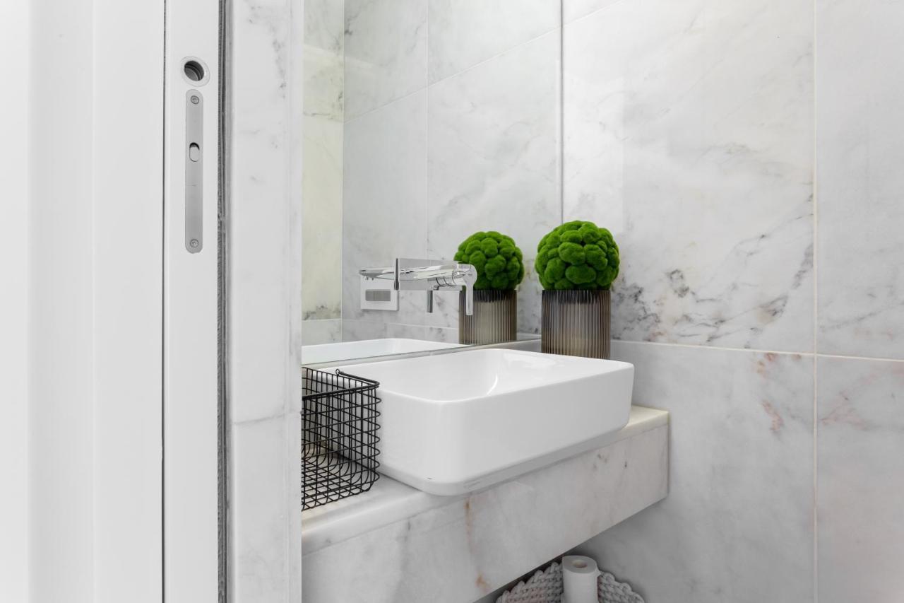 Joivy Elegant 1-Br Apartment In Perfect Centre Lissabon Buitenkant foto